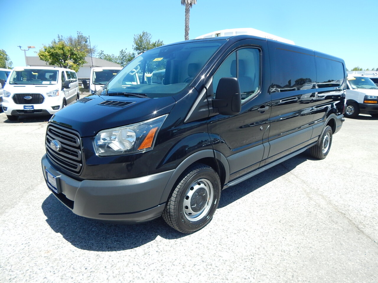 ford transit van 2017 1FTBW2ZM6HKB30213 image ford transit van 2017 1FTBW2ZM6HKB30213 image